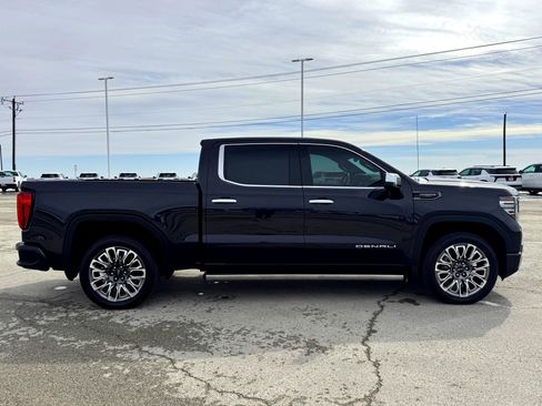Used 2023 GMC Sierra 1500 Denali Ultimate image 6