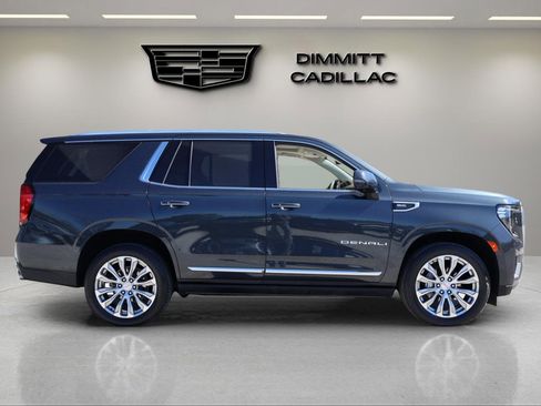 Used 2022 GMC Yukon Denali w/ Advanced Technology Package image 6