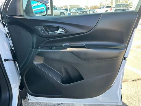 Used 2024 Chevrolet Equinox LT image 10