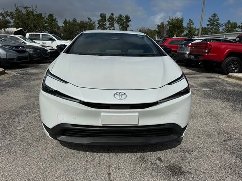 New 2024 Toyota Prius LE image 2