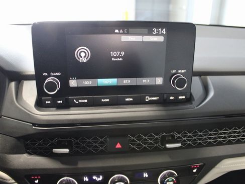 Certified 2023 Honda Accord EX image 34