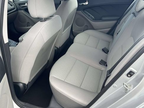 Used 2014 Kia Forte LX w/ Popular Package FWD image 9
