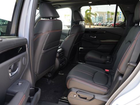 New 2026 Honda Pilot TrailSport image 19