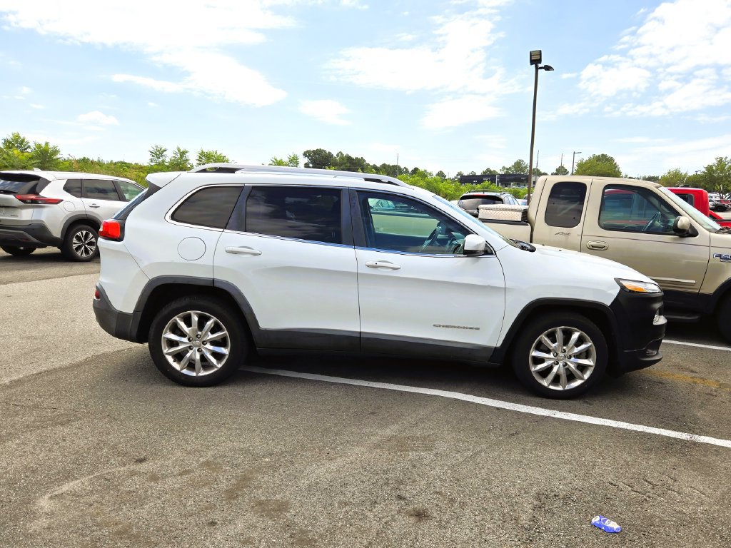 Used 2014 Jeep Cherokee Limited w/ Luxury Group FWD image 1