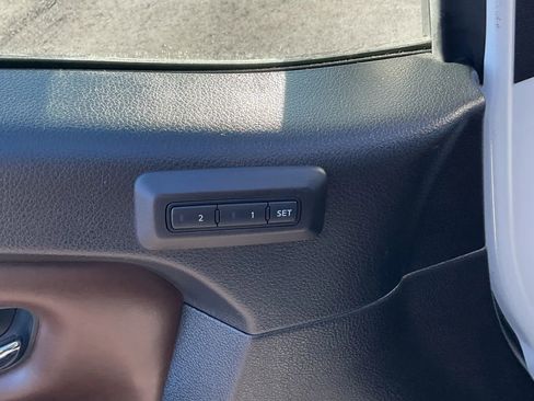 Used 2019 Nissan Titan Platinum Reserve w/ Platinum Utility Package image 38