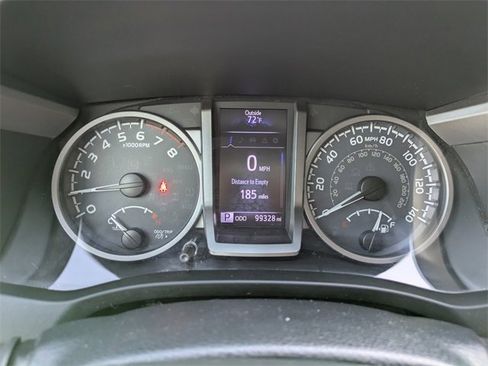 Used 2019 Toyota Tacoma SR5 image 29