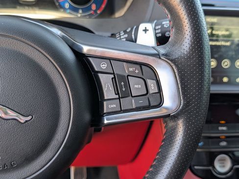 Used 2020 Jaguar F-PACE SVR AWD/4WD image 25