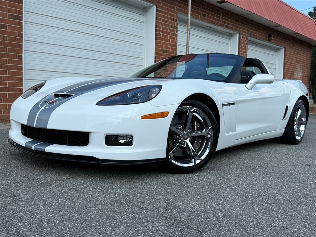 Used 2013 Chevrolet Corvette Grand Sport w/ 4LT Preferred Equipment Group RWD image 8