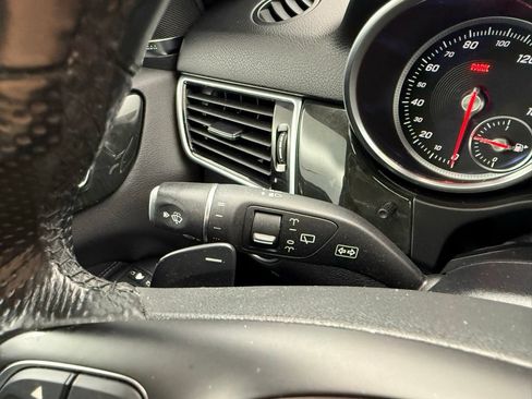 Used 2019 Mercedes-Benz GLE 400 4MATIC w/ Premium 1 Package image 44