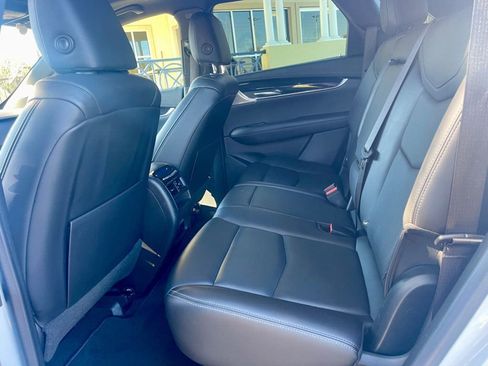 Used 2023 Cadillac XT5 Premium Luxury image 12