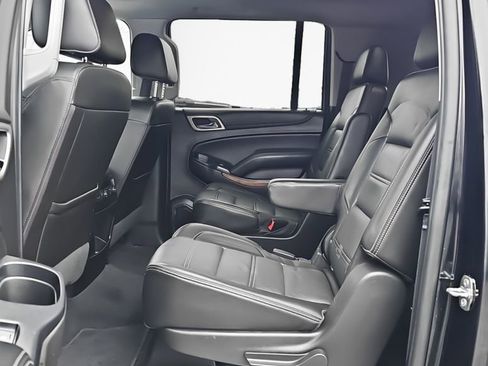 Used 2019 GMC Yukon XL Denali image 13