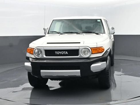 Used 2014 Toyota FJ Cruiser 4WD w/ Upgrade Package image 21
