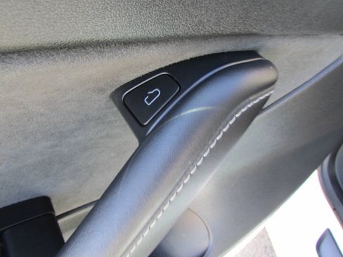 Used 2023 Tesla Model 3 Standard Range RWD image 18