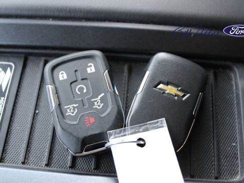 Used 2016 Chevrolet Suburban LT image 29