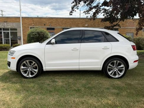 Used 2015 Audi Q3 2.0T Prestige w/ Prestige Package AWD/4WD image 2