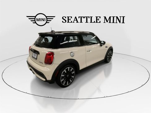 Certified 2023 MINI Cooper S w/ Premium Package image 11