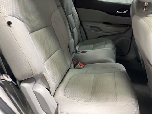 Used 2020 GMC Acadia SLE FWD image 12