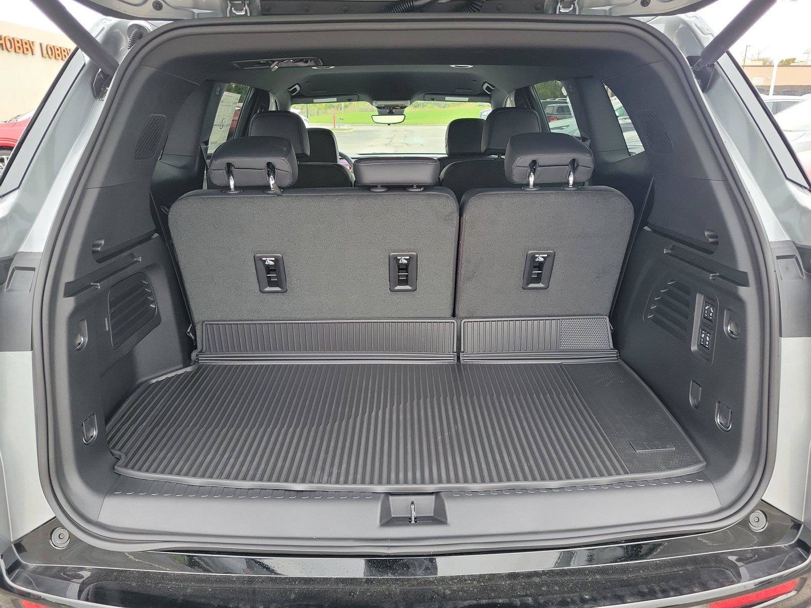 New 2027 Buick Enclave Sport Touring w/ Power Package AWD/4WD image 7