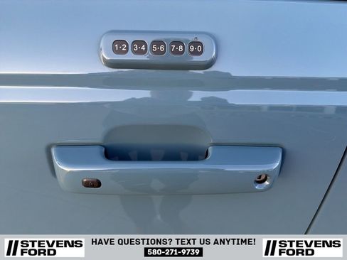 Used 2023 Ford Bronco Outer Banks image 15