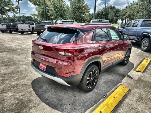 Used 2023 Chevrolet TrailBlazer LT w/ Convenience Package AWD/4WD image 11
