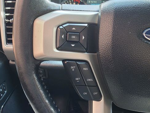 Used 2020 Ford F150 Lariat image 13