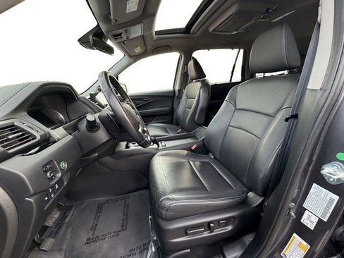 Used 2022 Honda Pilot Touring image 13