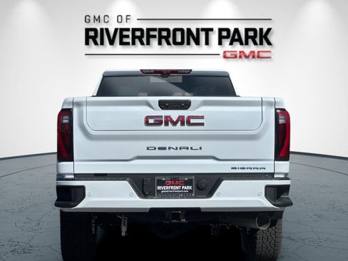 New 2026 GMC Sierra 3500 Denali AWD/4WD image 4