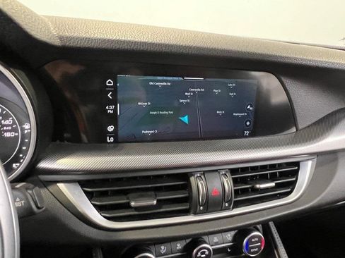 Used 2022 Alfa Romeo Stelvio Veloce image 44