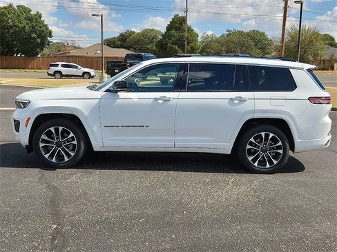 Used 2023 Jeep Grand Cherokee L Overland image 2
