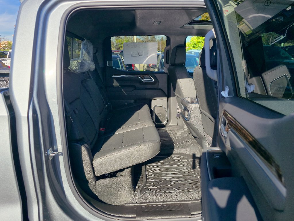 New 2026 GMC Sierra 1500 Elevation w/ Elevation Premium Package AWD/4WD image 28