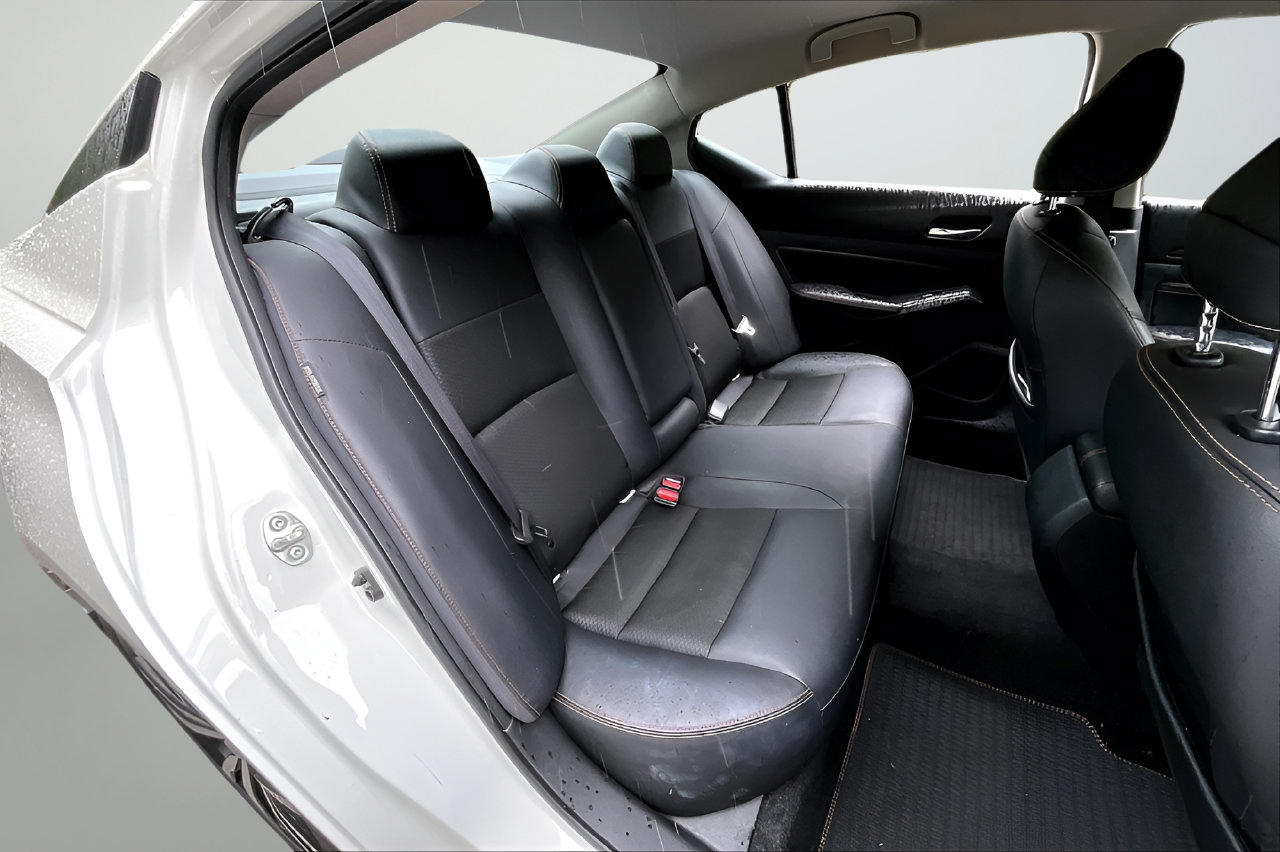 Used 2020 Nissan Altima 2.5 SR FWD image 22