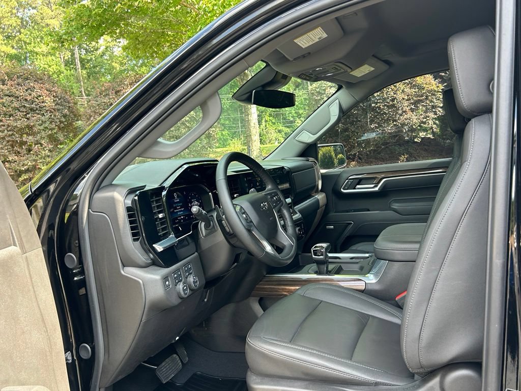 Used 2025 Chevrolet Silverado 1500 RST w/ All Star Edition Plus AWD/4WD image 48