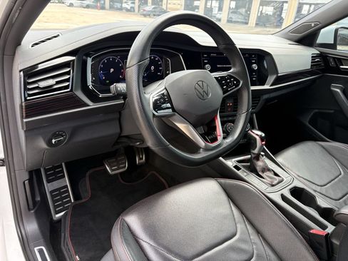 Used 2024 Volkswagen Jetta GLI Autobahn FWD image 11