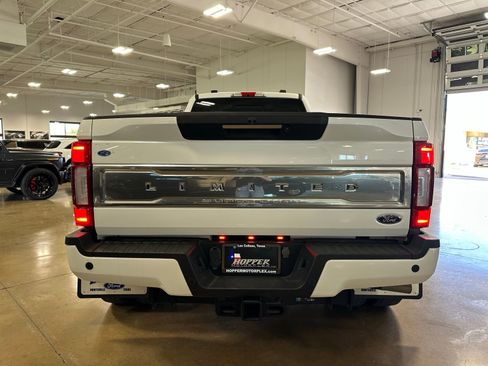 Used 2022 Ford F450 Limited w/ FX4 Off-Road Package image 6