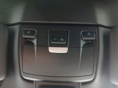 Used 2019 Mercedes-Benz C 300 Cabriolet image 7