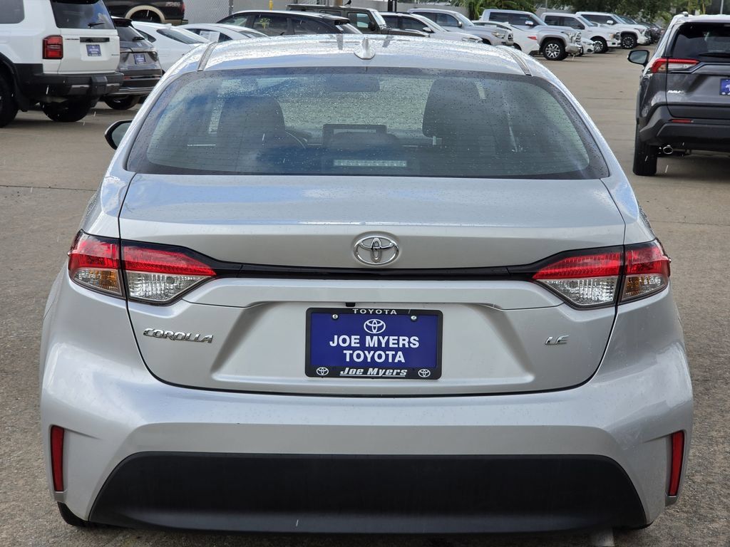 Used 2025 Toyota Corolla LE FWD image 8