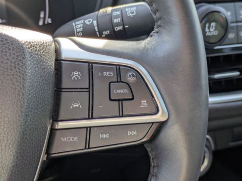 Used 2024 Toyota Grand Highlander XLE image 20