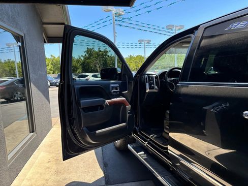 Used 2017 GMC Sierra 1500 SLT image 8