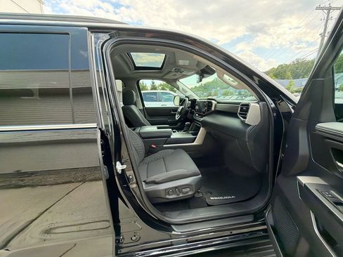 Used 2023 Toyota Sequoia SR5 w/ TRD Off-Road Package AWD/4WD image 40