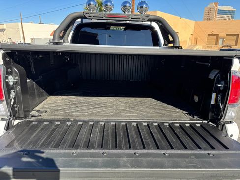 Used 2021 Toyota Tacoma TRD Sport w/ Technology Package image 40