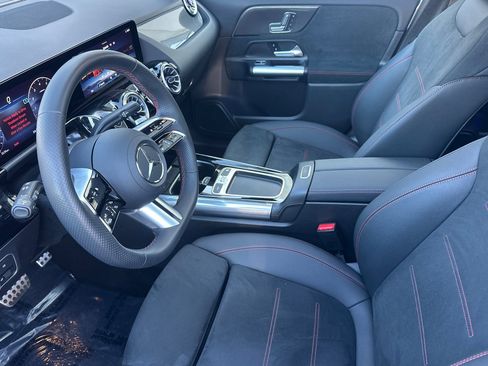 Certified 2025 Mercedes-Benz GLA 250 4MATIC image 10