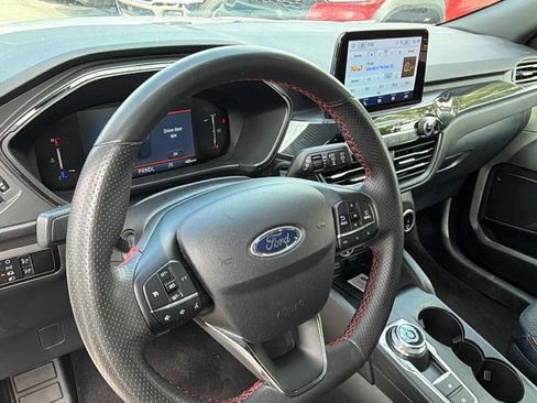Used 2025 Ford Escape ST-Line FWD image 24