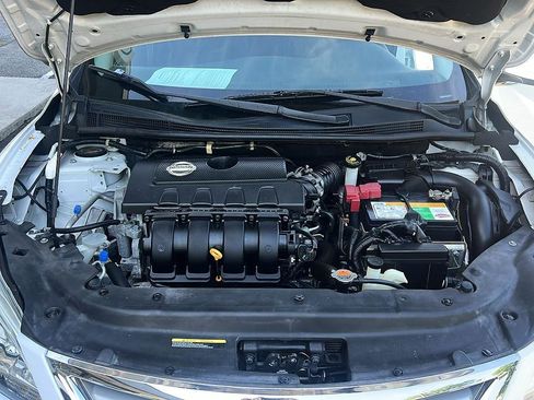 Used 2015 Nissan Sentra SV image 9