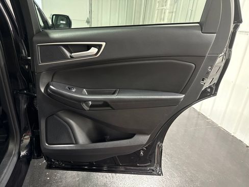 Used 2024 Ford Edge SEL AWD/4WD image 15