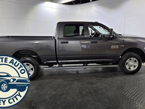 Used 2018 RAM 2500 Tradesman w/ Snow Chief Group image 8