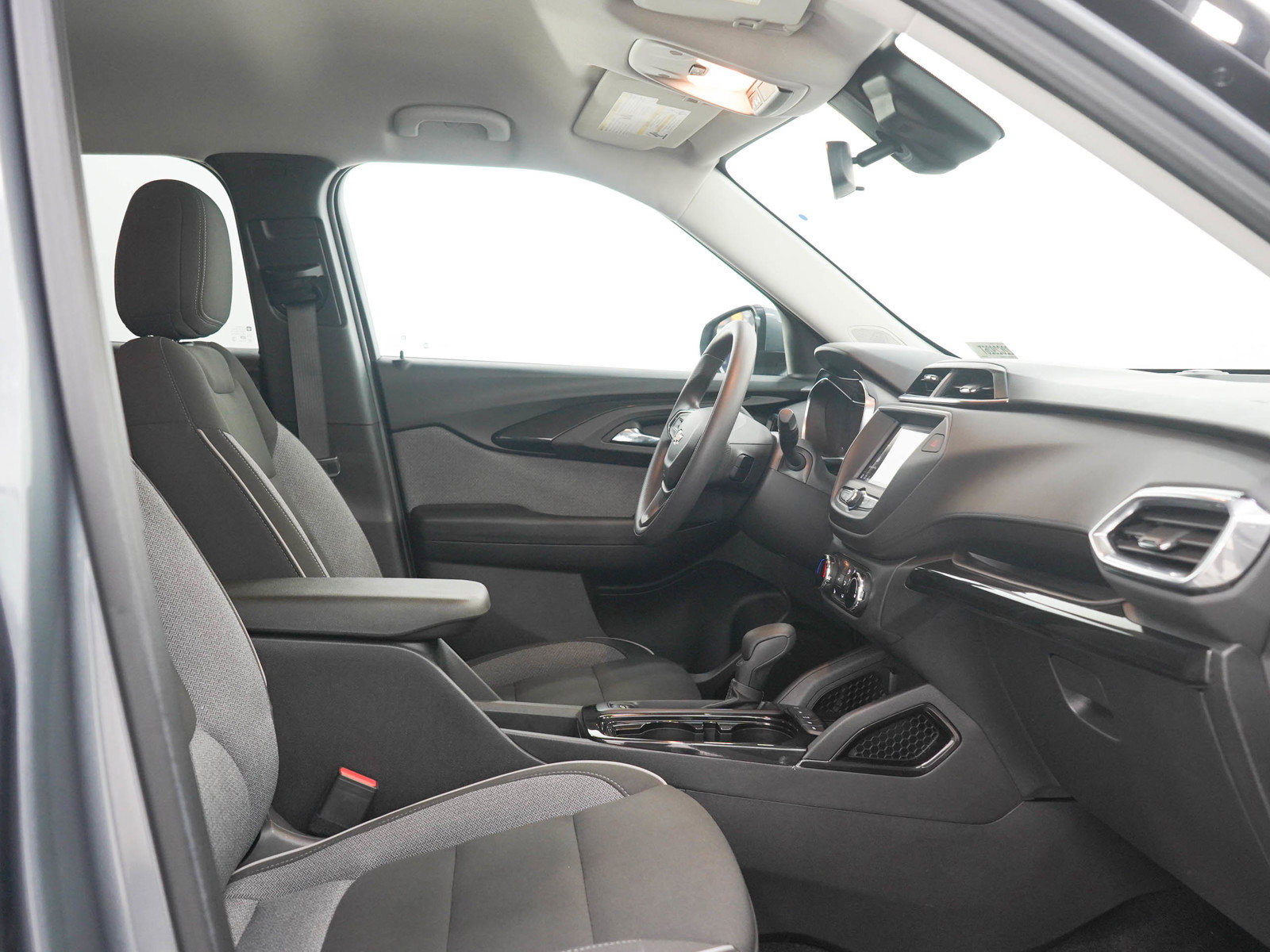 Used 2022 Chevrolet TrailBlazer LT AWD/4WD image 12