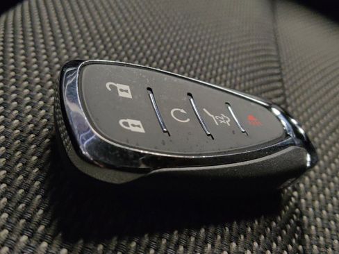 Used 2019 Chevrolet Traverse LT FWD image 32