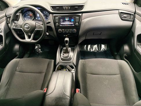 Used 2022 Nissan Rogue Sport S image 12