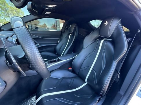 Used 2018 Ferrari 812 Superfast image 5