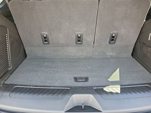 Used 2025 GMC Yukon Elevation w/ LPO, Yukon Black Package image 14